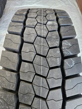 Гуми, снимка 2