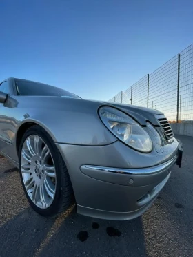 Mercedes-Benz E 270, снимка 11