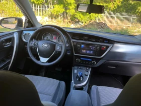 Toyota Auris 1.8i Hibrid, снимка 9