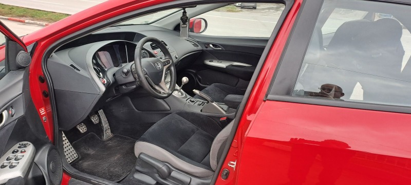Honda Civic 1.8i v tec, панорама, снимка 10 - Автомобили и джипове - 45537182