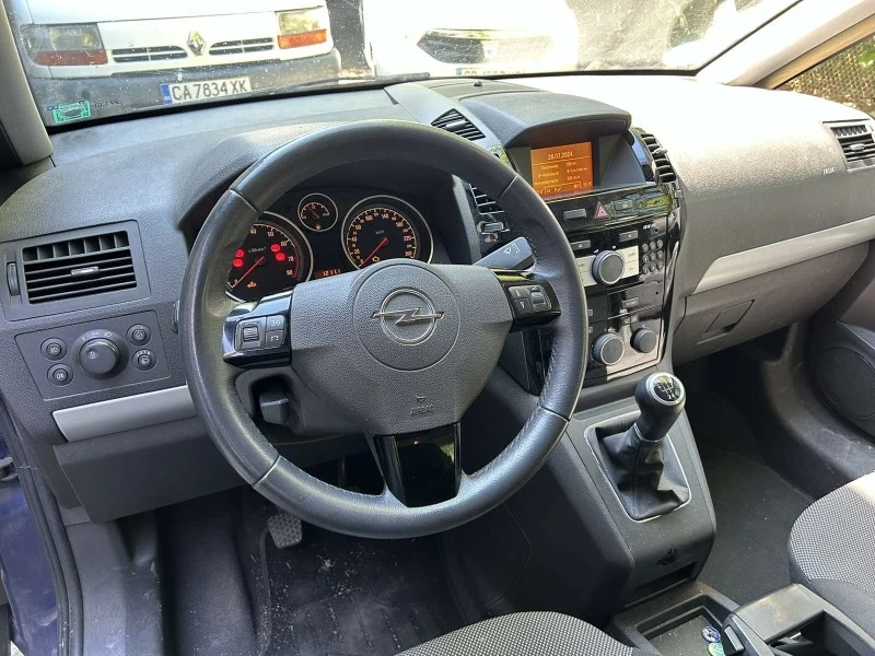 Opel Zafira, снимка 4 - Автомобили и джипове - 46735495