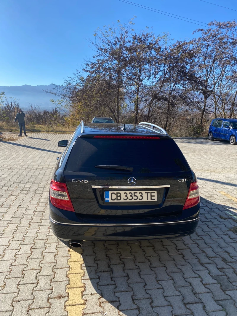 Mercedes-Benz C 220, снимка 4 - Автомобили и джипове - 47999111