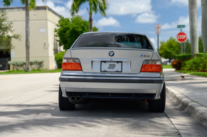 BMW M3 1998 BMW M3 Sedan, снимка 9 - Автомобили и джипове - 48366913