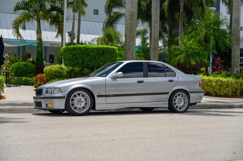 BMW M3 1998 BMW M3 Sedan, снимка 5 - Автомобили и джипове - 48366913