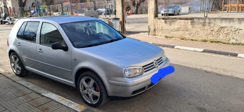 VW Golf 1.9тди, снимка 2 - Автомобили и джипове - 49423911