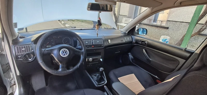 VW Golf 1.9тди, снимка 9 - Автомобили и джипове - 49423911