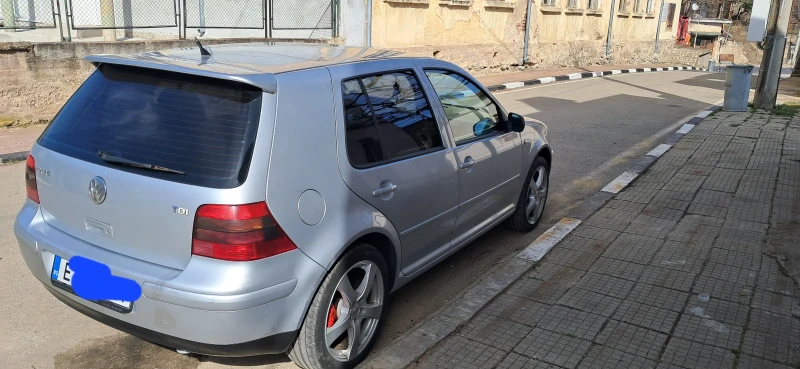 VW Golf 1.9тди, снимка 5 - Автомобили и джипове - 49423911