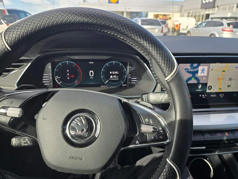 Skoda Octavia, снимка 12 - Автомобили и джипове - 52178785