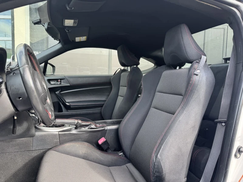 Subaru BRZ Premium* RWD* АвтоКредит* (ЦЕНА ДО БГ), снимка 8 - Автомобили и джипове - 52505064