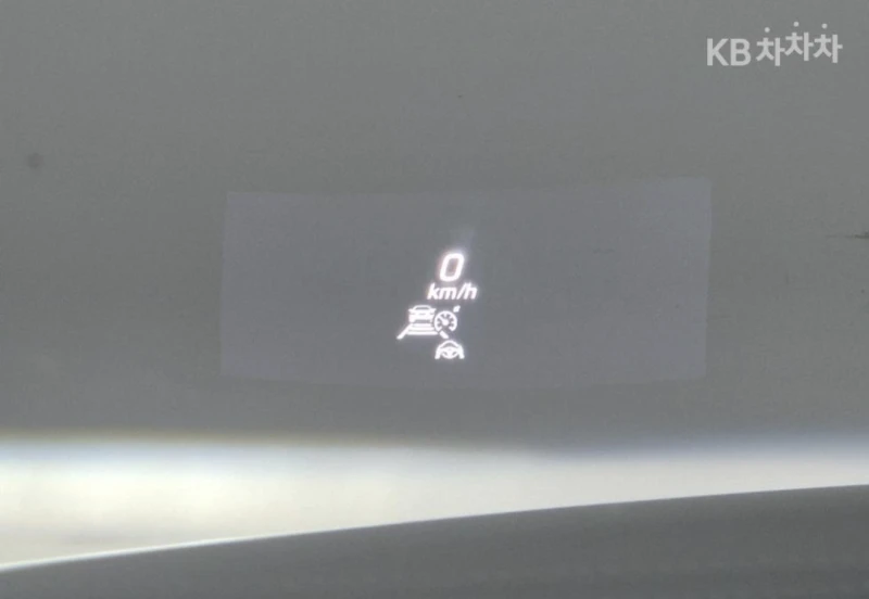 Mercedes-Benz E 250 ДИГИТАЛНО* ТАБЛО* BURMESTER* 360КАМЕРА* LANE* ASSI, снимка 12 - Автомобили и джипове - 53343681