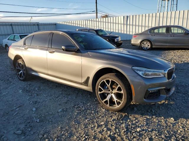 BMW 750 XI * МИНИМАЛНА ЩЕТА* , снимка 4 - Автомобили и джипове - 48056060