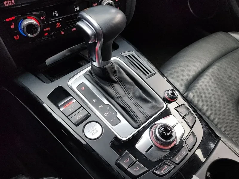 Audi A5 2.0 TDI Quattro, снимка 9 - Автомобили и джипове - 54552684