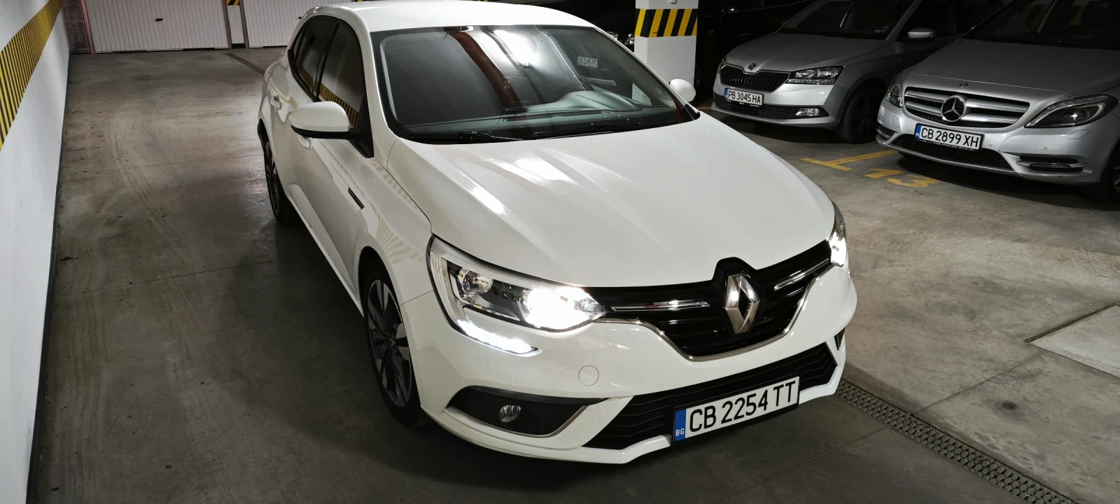 Renault Megane 1.5dci, Ръчни, Регистрирана - изображение 10