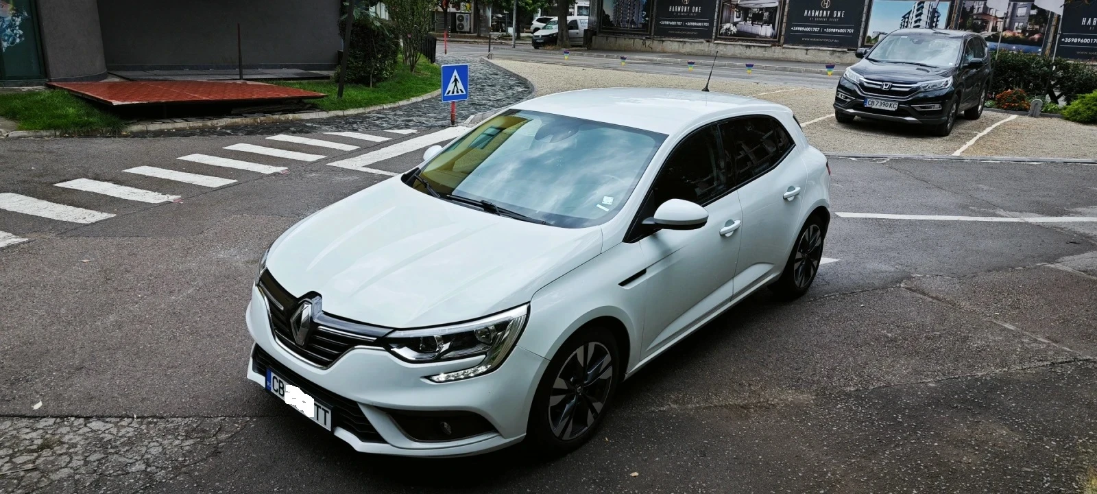 Renault Megane 1.5dci, Ръчни, Регистрирана - изображение 3