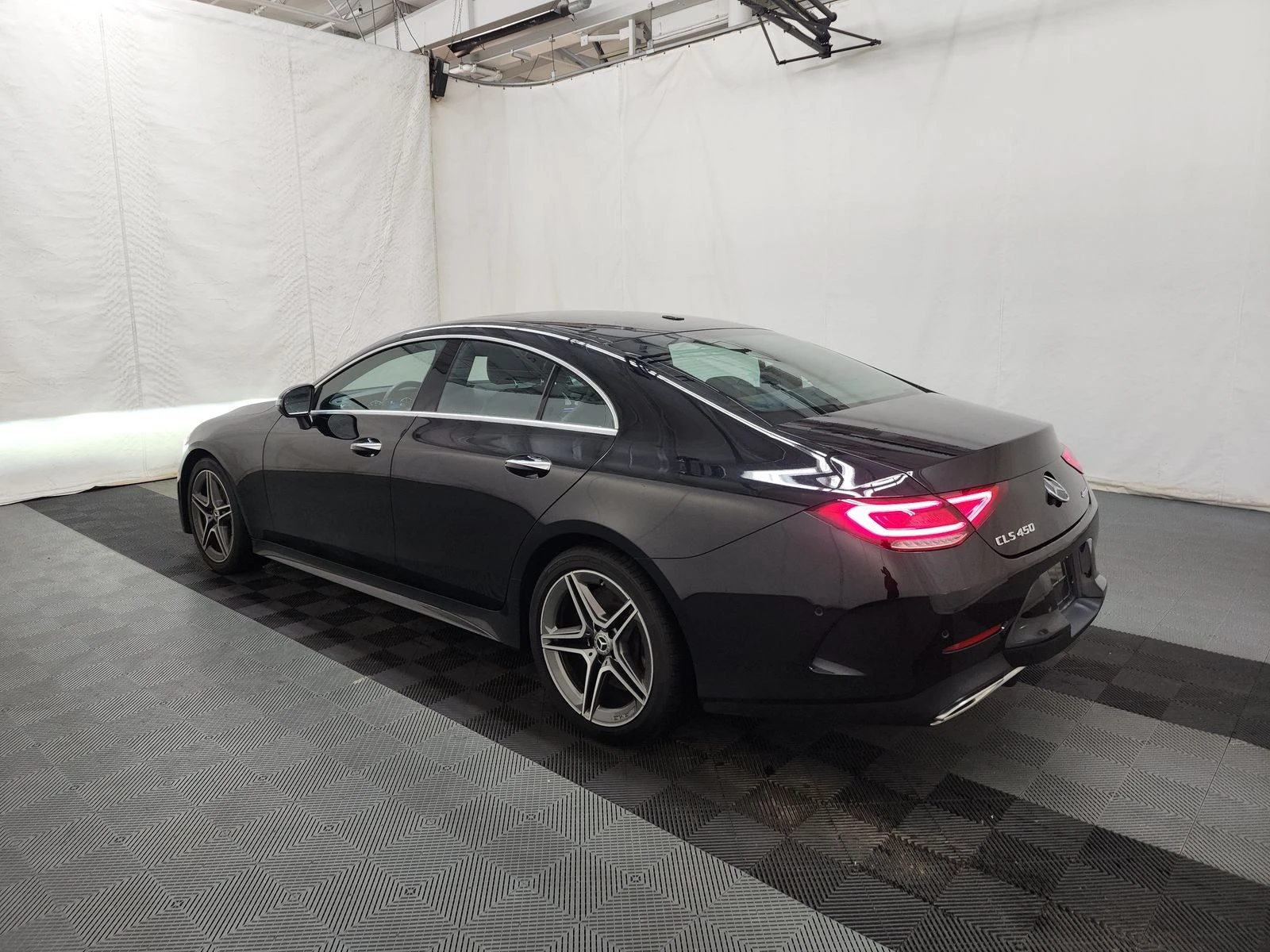 Mercedes-Benz CLS 450 4MATIC * М. ТОЧКА * BURMESTER * ПОДГРЕВ * KEYLESS  - изображение 6