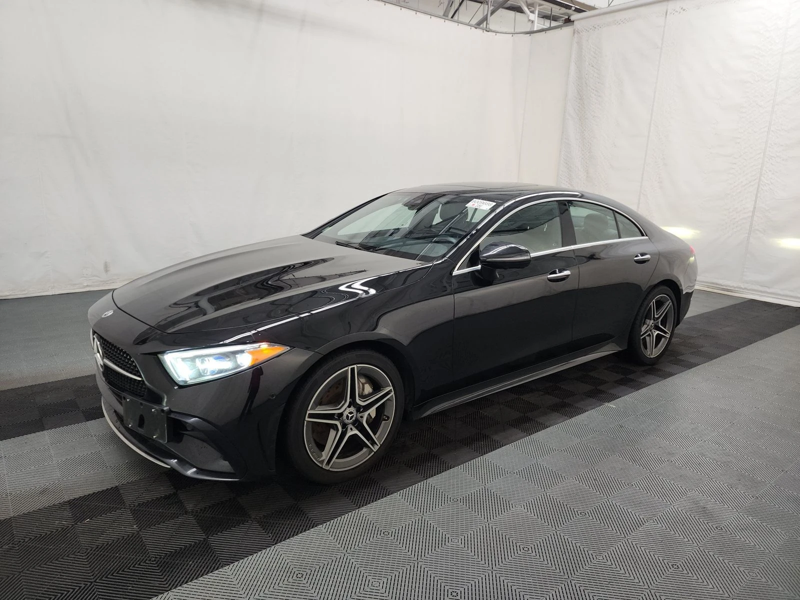 Mercedes-Benz CLS 450 4MATIC * М. ТОЧКА * BURMESTER * ПОДГРЕВ * KEYLESS  - изображение 3