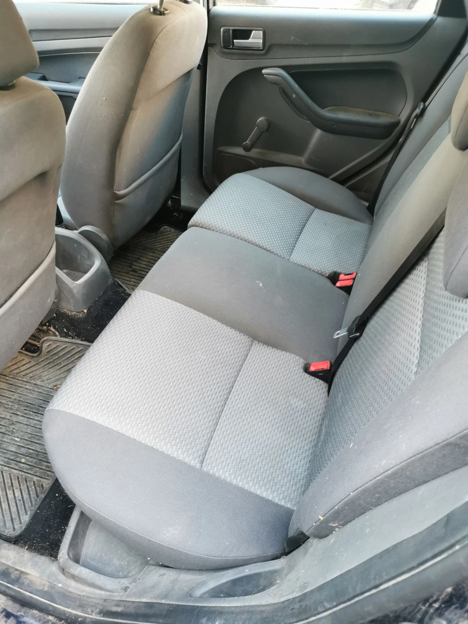 Ford Focus 1.4 бензин клима - изображение 9
