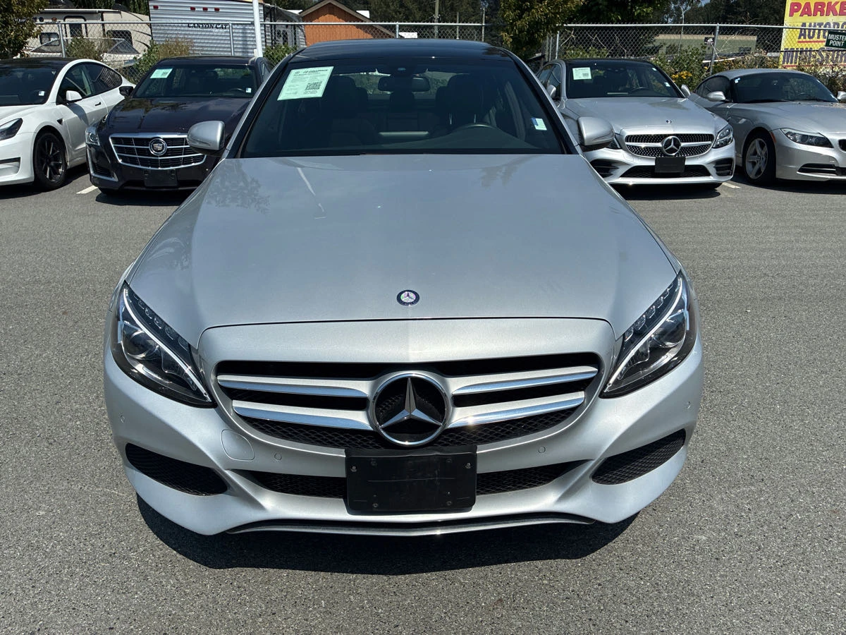 Mercedes-Benz C 300 * CARFAX * АВТО КРЕДИТ * ЦЕНА ДО БГ! - изображение 2