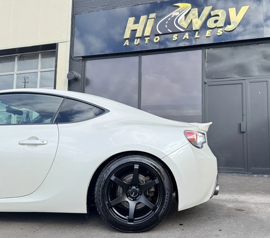 Subaru BRZ Premium* RWD* АвтоКредит* (ЦЕНА ДО БГ) - изображение 3