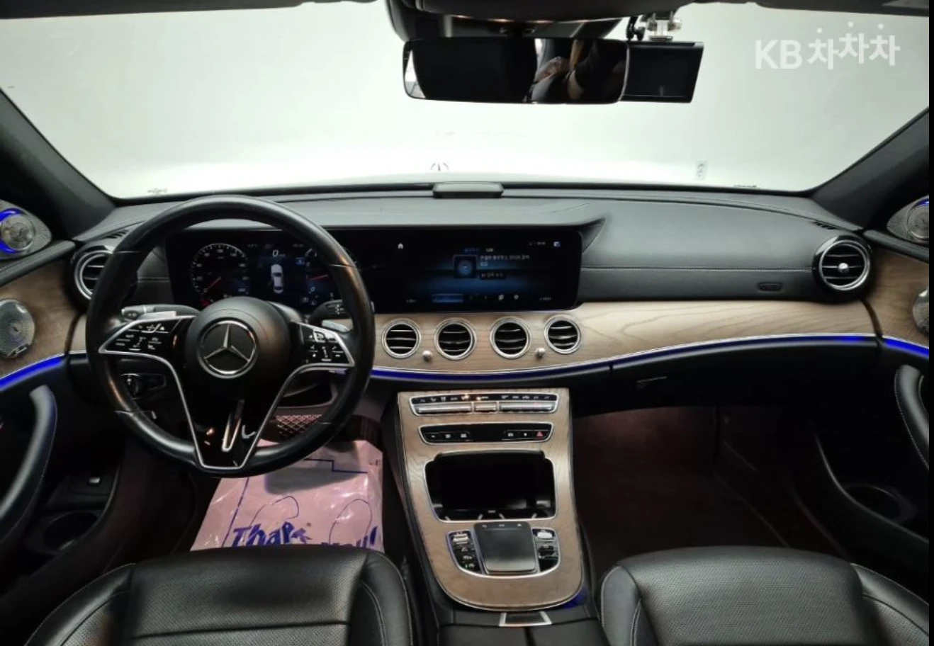 Mercedes-Benz E 250 ДИГИТАЛНО* ТАБЛО* BURMESTER* 360КАМЕРА* LANE* ASSI - изображение 5