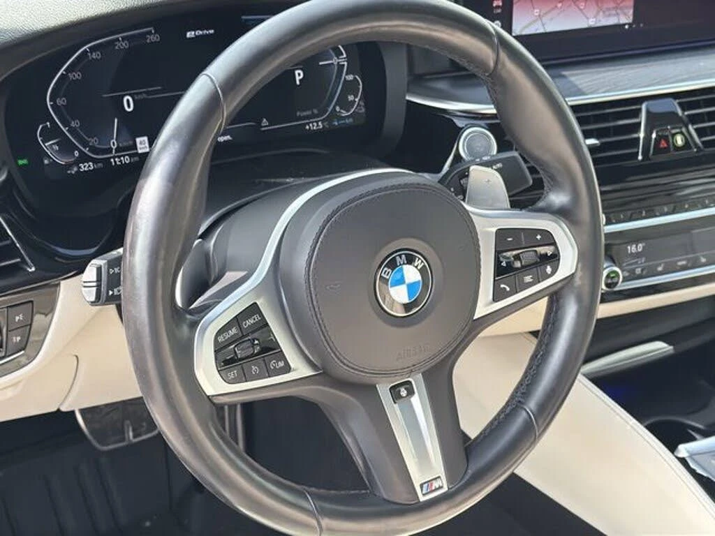 BMW 530E * xDrive * * HeadUp* AвтоКредит* (ЦЕНА ДО БГ), снимка 12 - Автомобили и джипове - 54069990