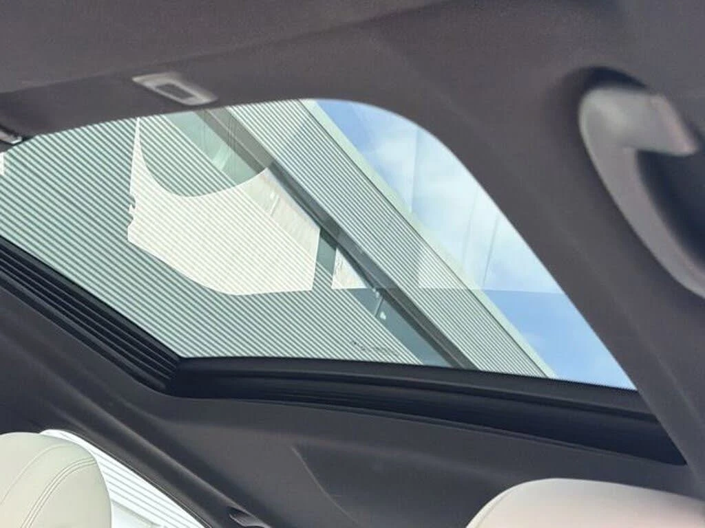 BMW 530E * xDrive * * HeadUp* AвтоКредит* (ЦЕНА ДО БГ), снимка 16 - Автомобили и джипове - 54069990