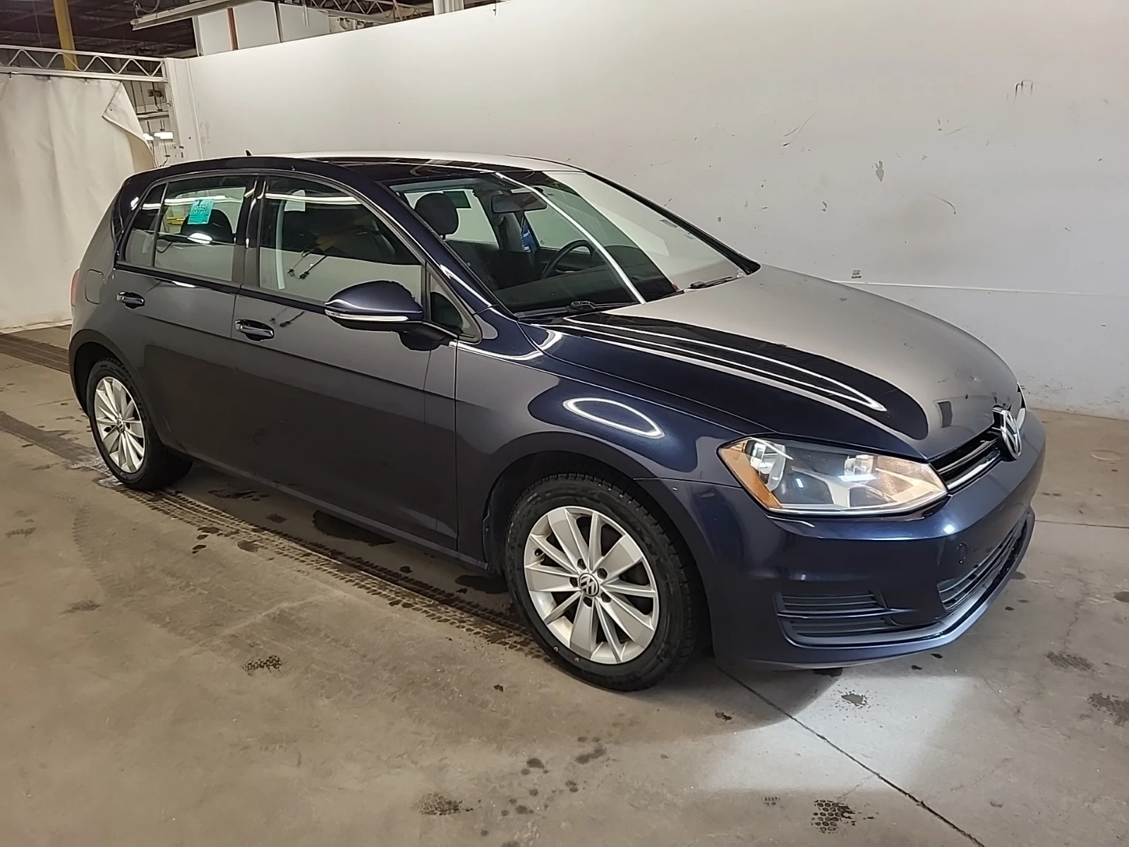 VW Golf * * CARFAX * * АВТО КРЕДИТ * * , снимка 2 - Автомобили и джипове - 54070763