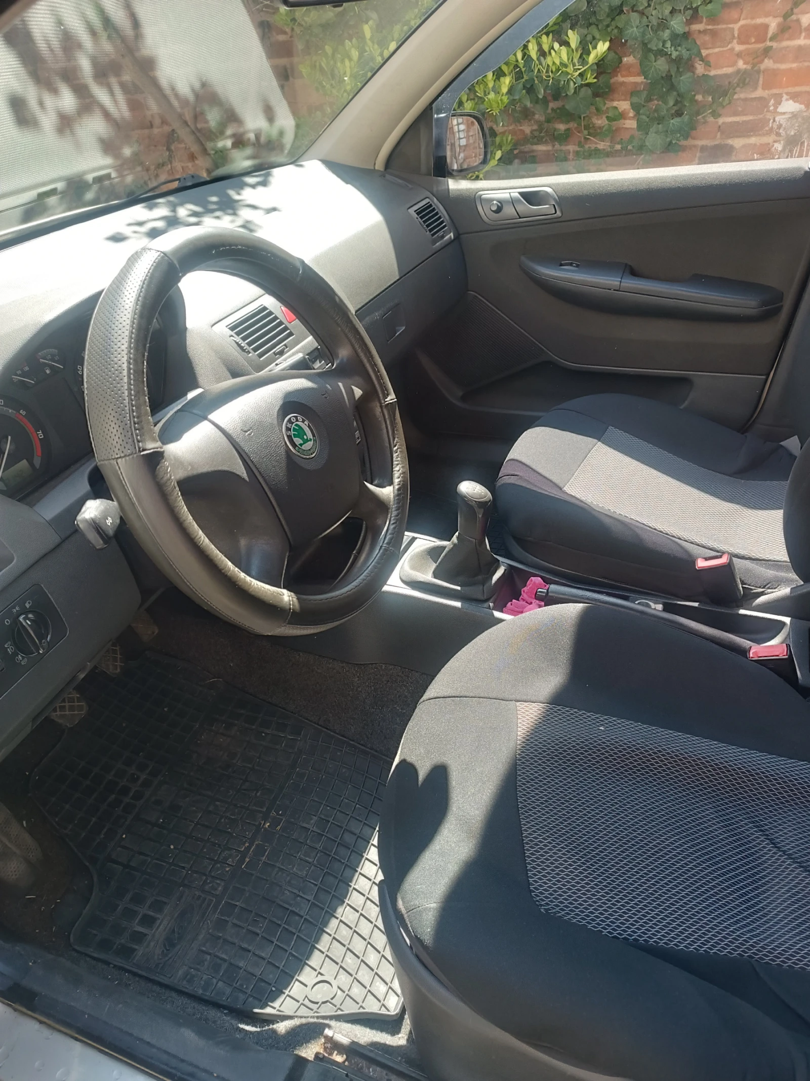 Skoda Fabia, снимка 6 - Автомобили и джипове - 54128077