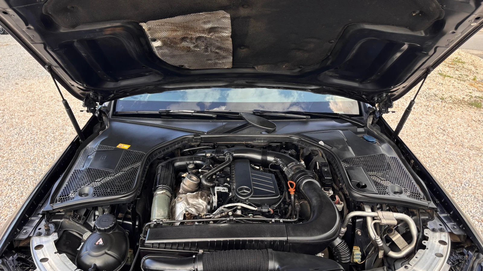 Mercedes-Benz C 200 Купувана от Silver Star, снимка 14 - Автомобили и джипове - 54701912
