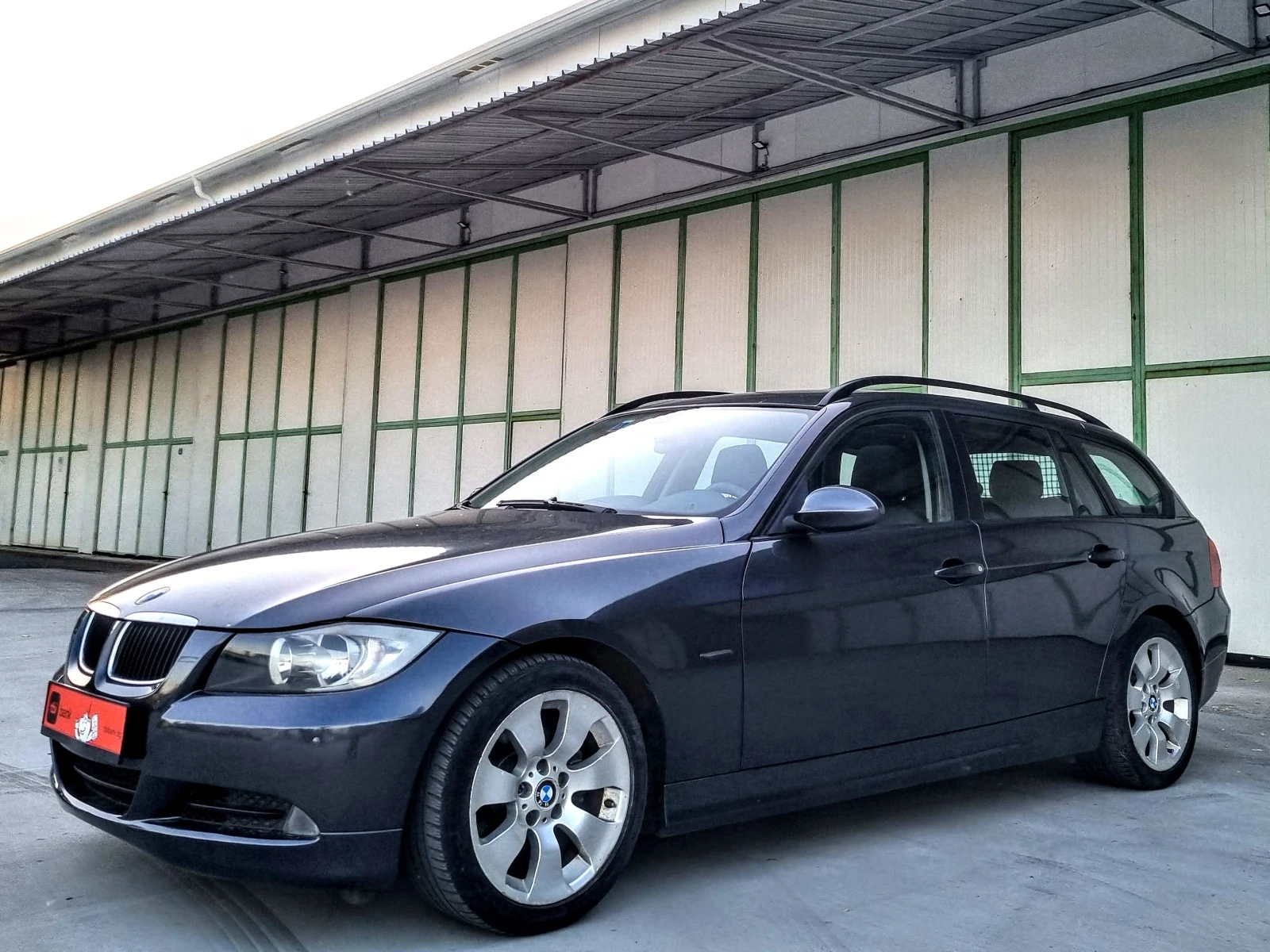 BMW 320 D 163 к.с. АВТОМАТ НАВИ КОЖА ПАНОРАМА ПАРКТРОНИЦИ, снимка 8 - Автомобили и джипове - 54731246