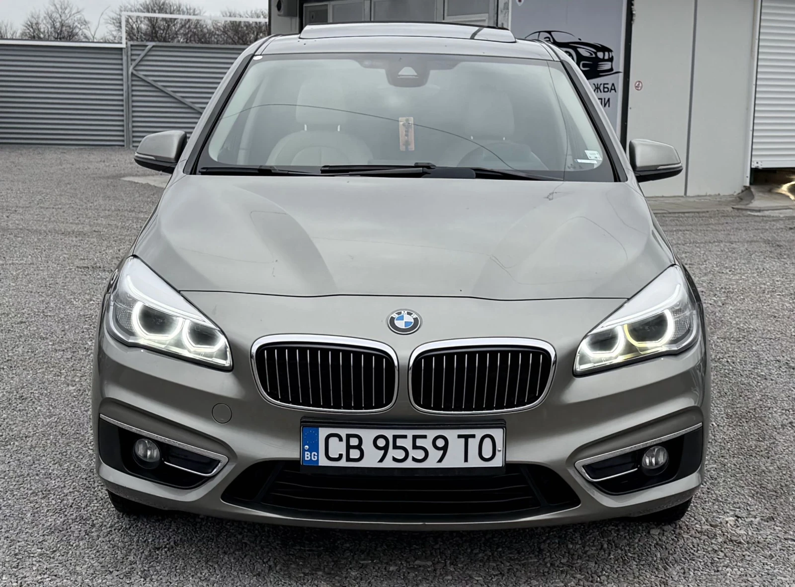 BMW 2 Active Tourer Фул! Топ състояние!, снимка 2 - Автомобили и джипове - 55227721