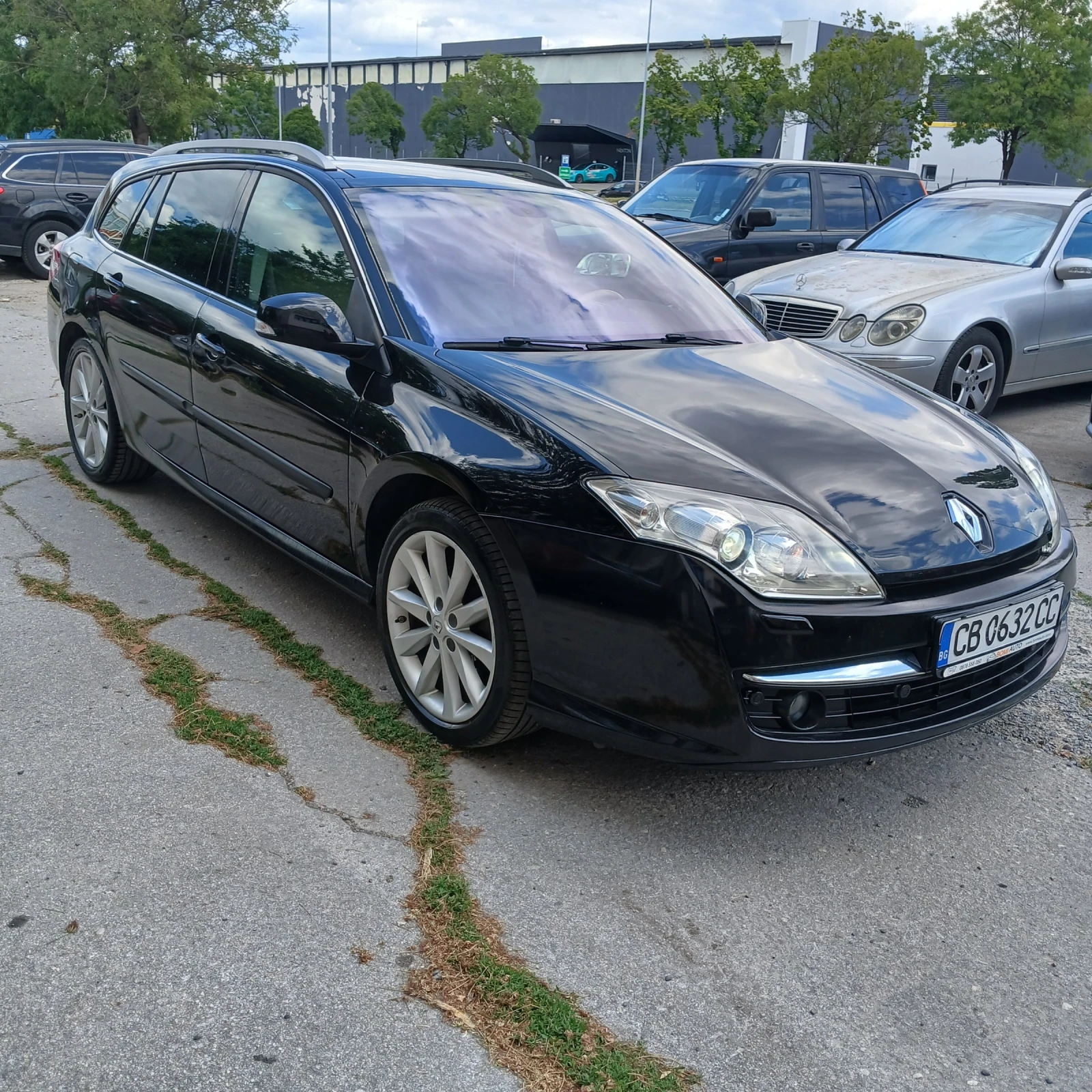 Renault Laguna АВТОМАТИК - ИНИЦИАЛЕ , снимка 4 - Автомобили и джипове - 55661078