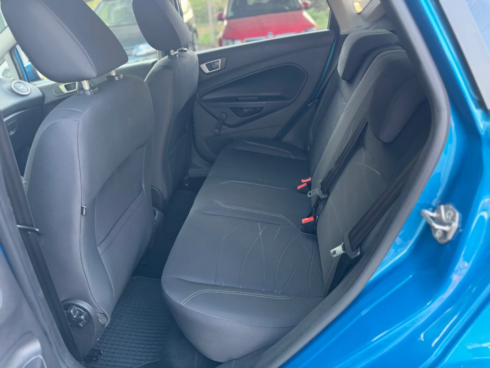 Ford Fiesta, снимка 9 - Автомобили и джипове - 55841507