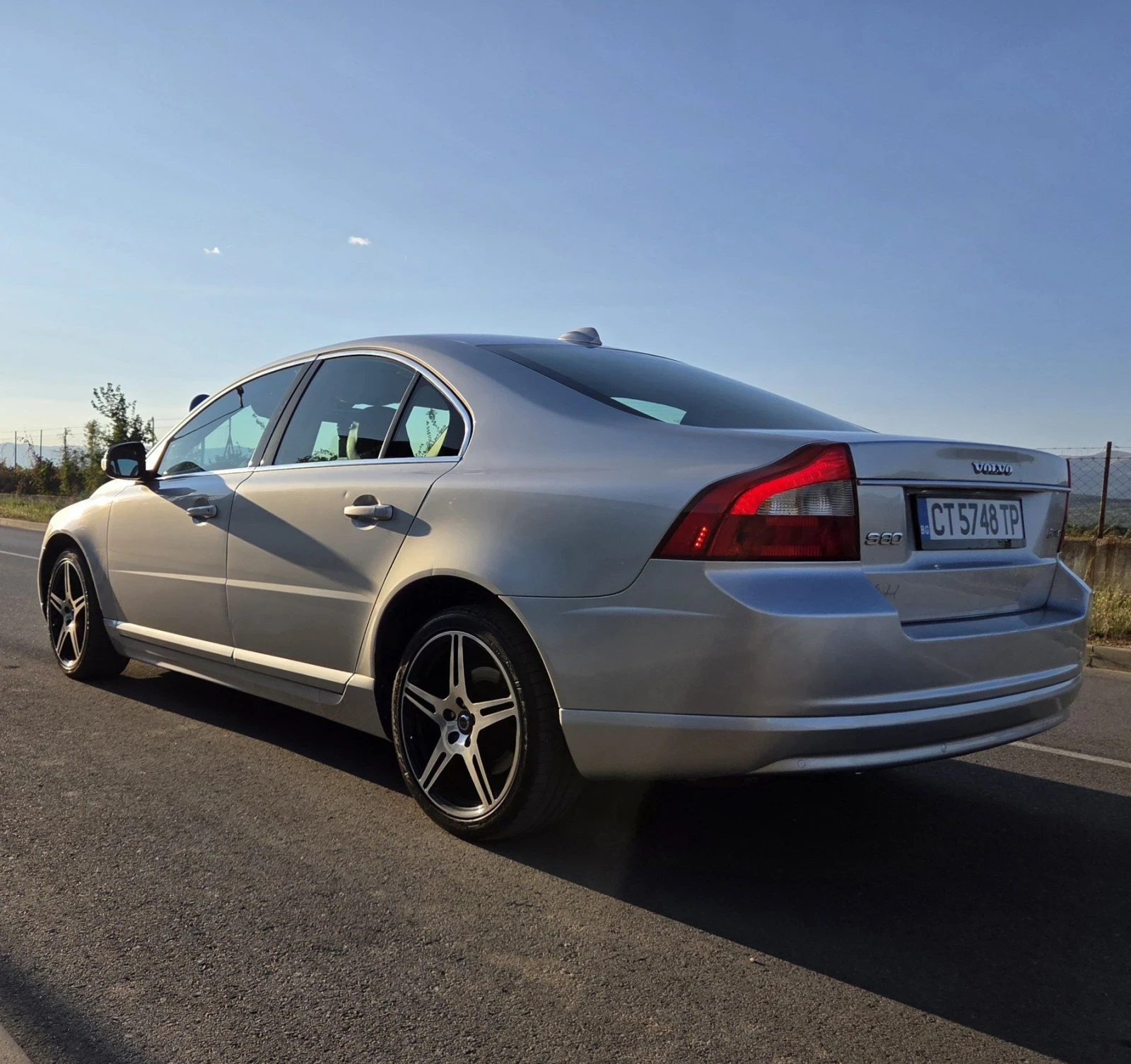 Volvo S80 2.4 D5, снимка 4 - Автомобили и джипове - 55885080