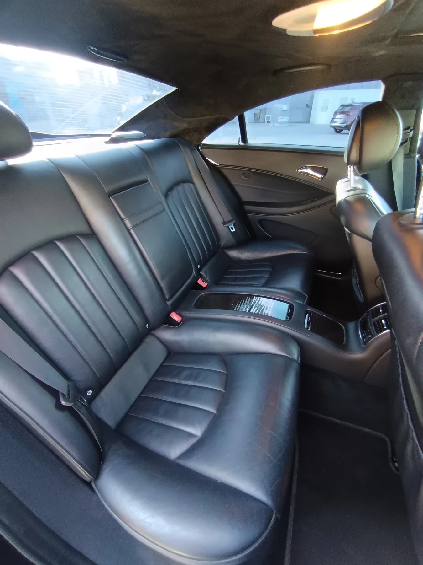 Mercedes-Benz CLS 550 388 кс M273 , снимка 11 - Автомобили и джипове - 56154774