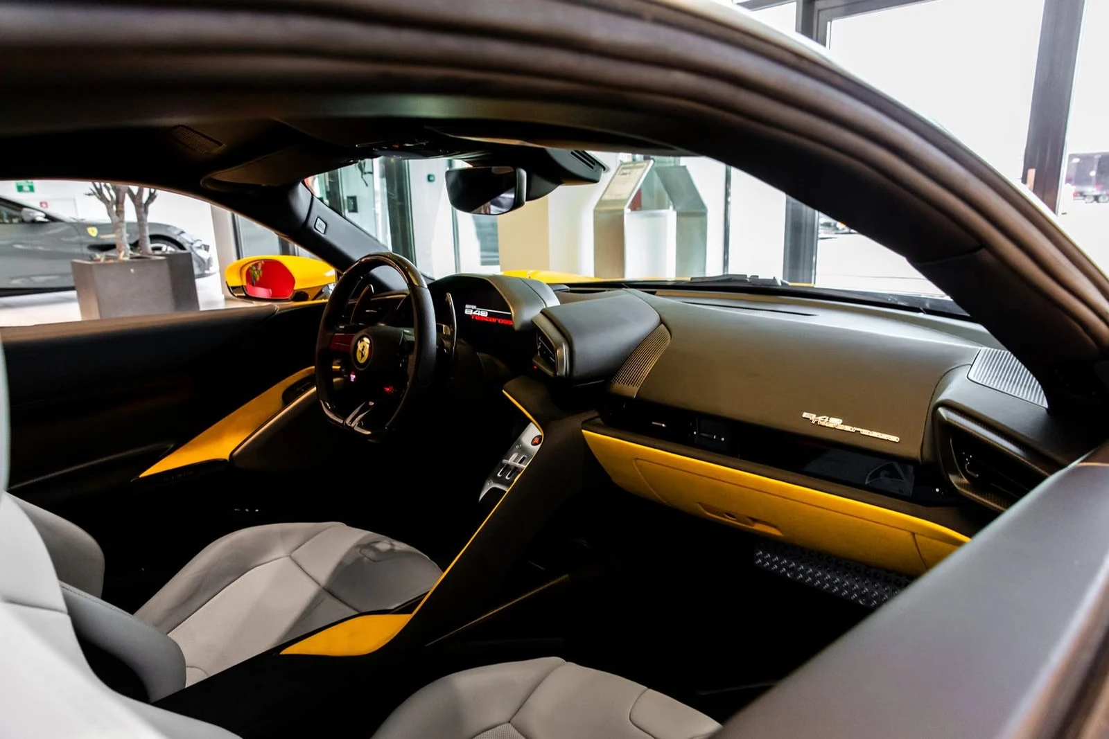 Ferrari Testarossa 849/CARBON/VENT/360/ACC/FORGED/LED/TITAN/ | Mobile.bg � ����������� 15