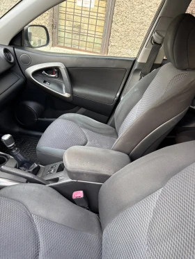 Toyota Rav4 2.2 Diesel , снимка 7