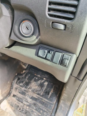 Nissan Navara 2.5 dci automatic  - 9099 € / 17796.10 лв. - 88079671 3