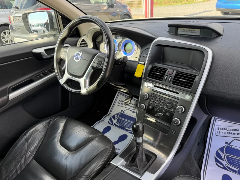 Volvo XC60 (KATO НОВА)^(R-DESIGN), снимка 16 - Автомобили и джипове - 52293626