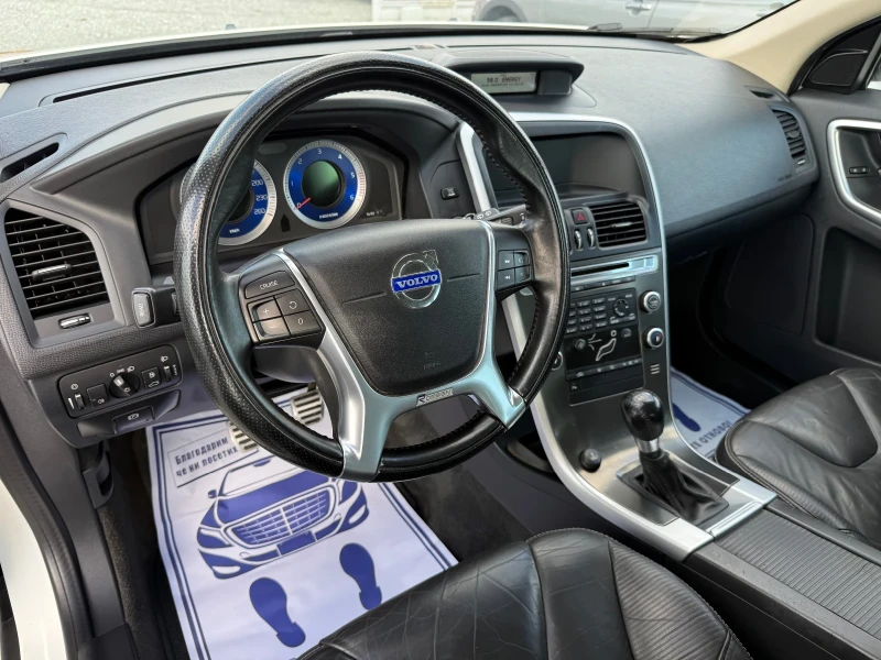 Volvo XC60 (KATO НОВА)^(R-DESIGN), снимка 11 - Автомобили и джипове - 52293626