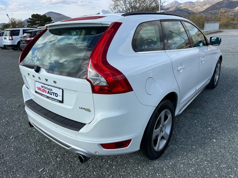 Volvo XC60 (KATO НОВА)^(R-DESIGN), снимка 6 - Автомобили и джипове - 52293626