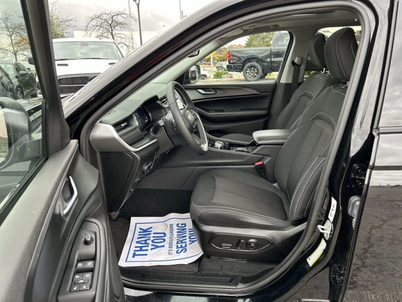 Jeep Grand cherokee LAREDO AWD/АВТОКРЕДИТИРАНЕ, снимка 9 - Автомобили и джипове - 52465870