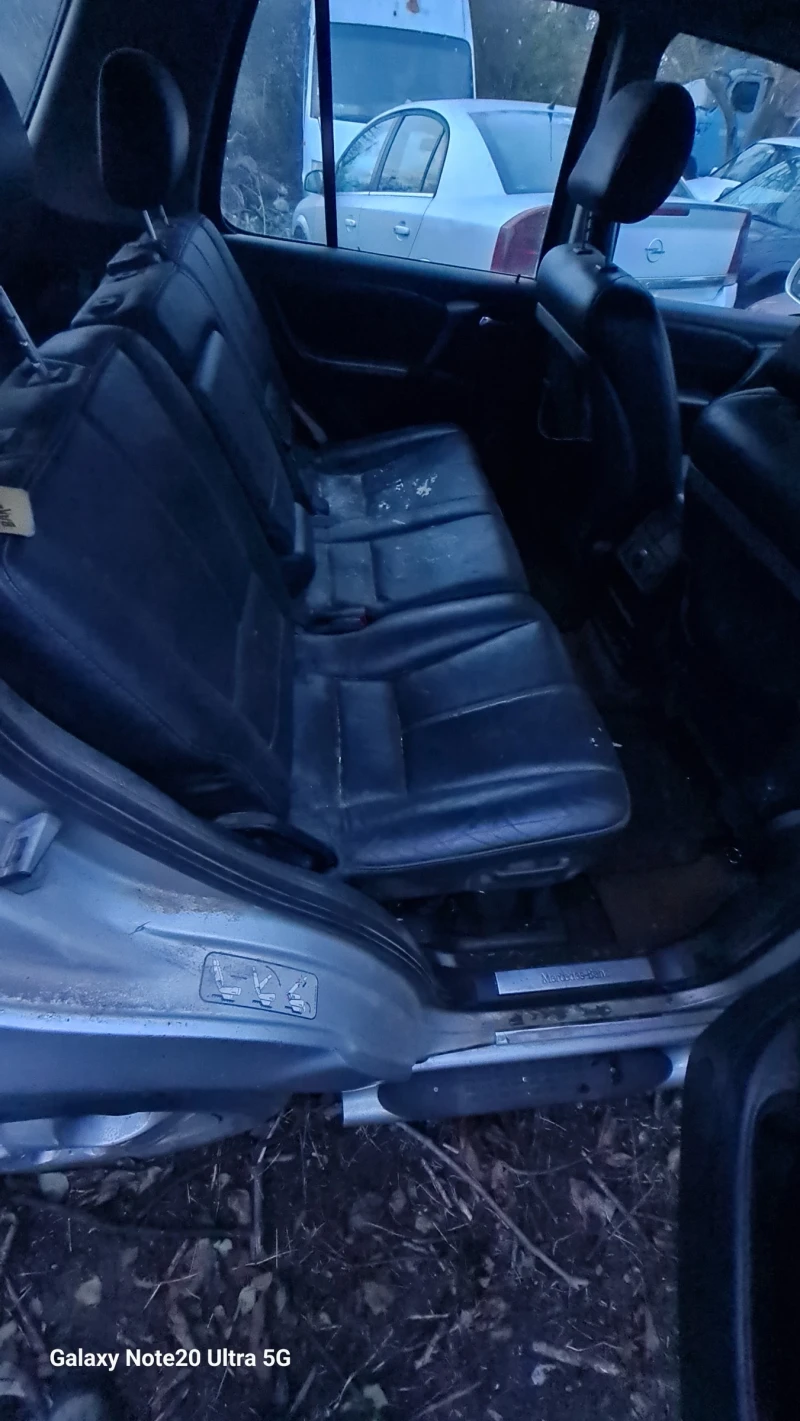 Mercedes-Benz ML 270, снимка 3 - Автомобили и джипове - 52931888