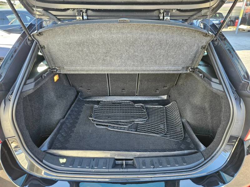 BMW X1 2.0D/4X4/M-PAKET/ACC/БЛУТУТ/NAVI/EURO 5А/ТОП, снимка 4 - Автомобили и джипове - 53109307