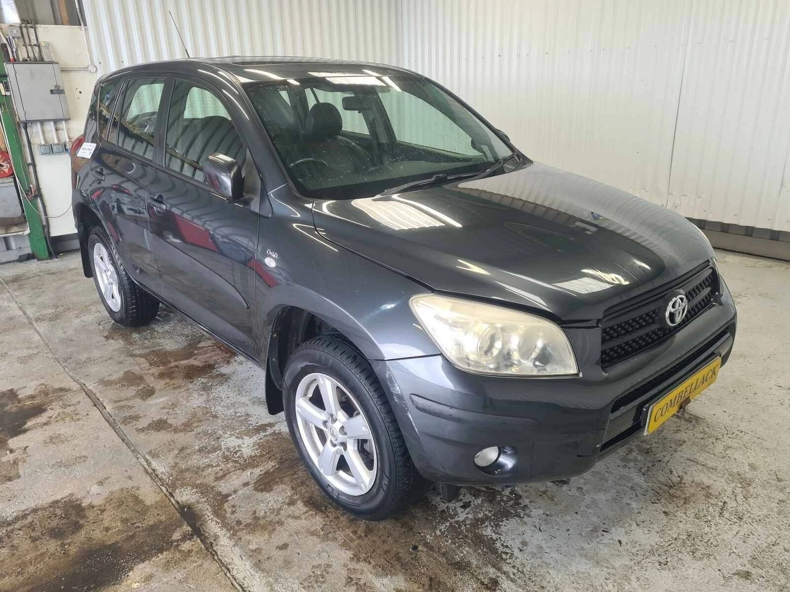 Toyota Rav4 2.2 D-4d 136к.с Кожен Салон НА ЧАСТИ, снимка 1