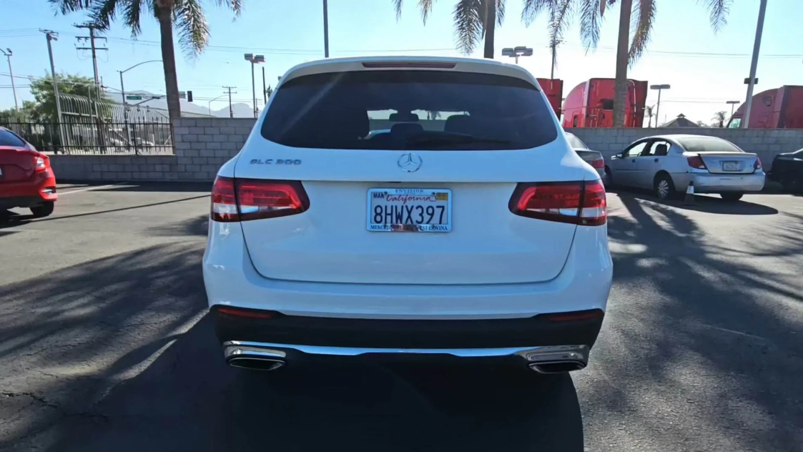 Mercedes-Benz GLC 300 * * BLIND SPOT* KEYLESS GO* Apple CarPlay* Подгрев - изображение 3