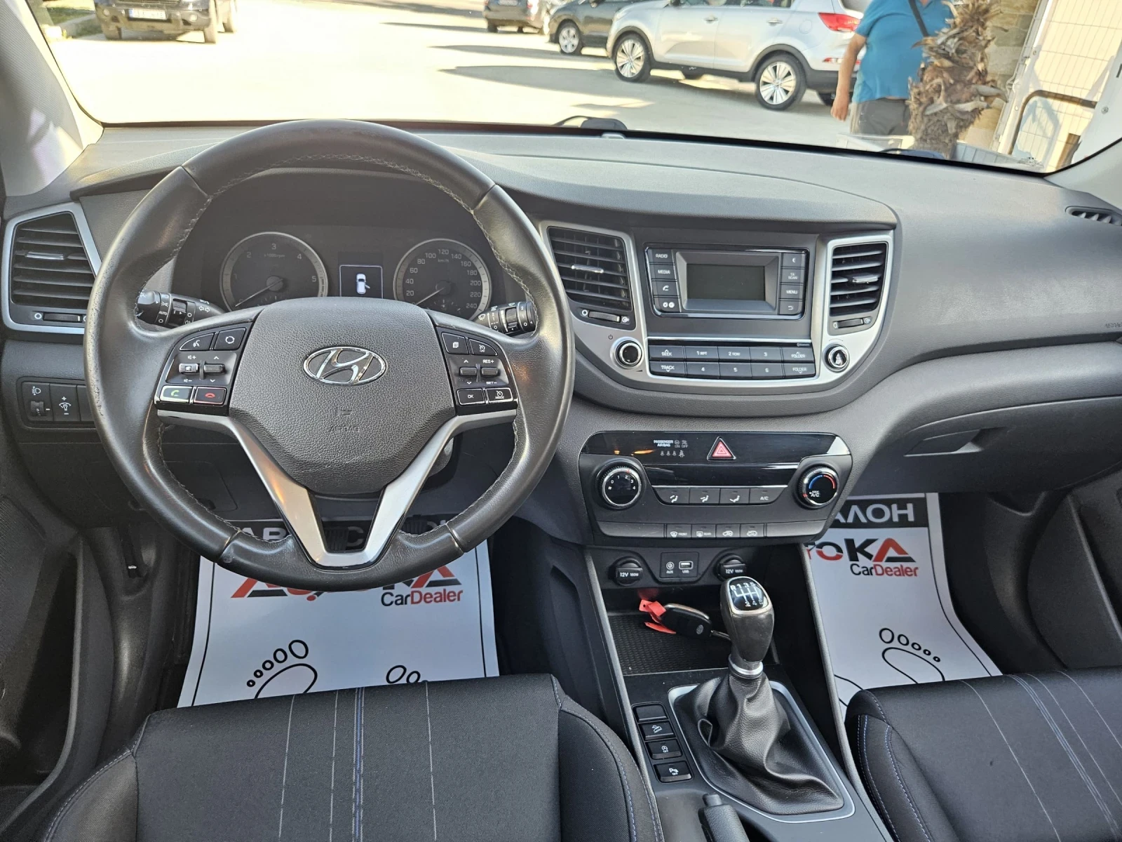 Hyundai Tucson 1.7CRDI-116kc= 149.000km= 6СКОРОСТИ= СЕРВИЗНА ИСТО - изображение 10