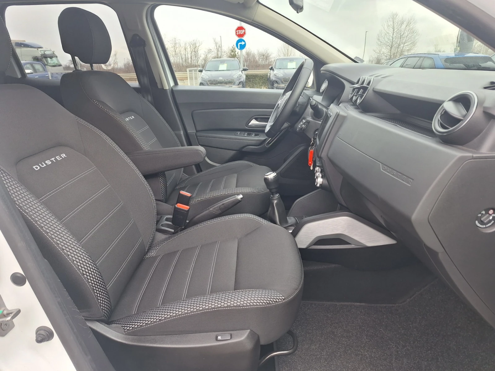 Dacia Duster 1.3TCe 150�.�. 4X4 | Mobile.bg � ����������� 11