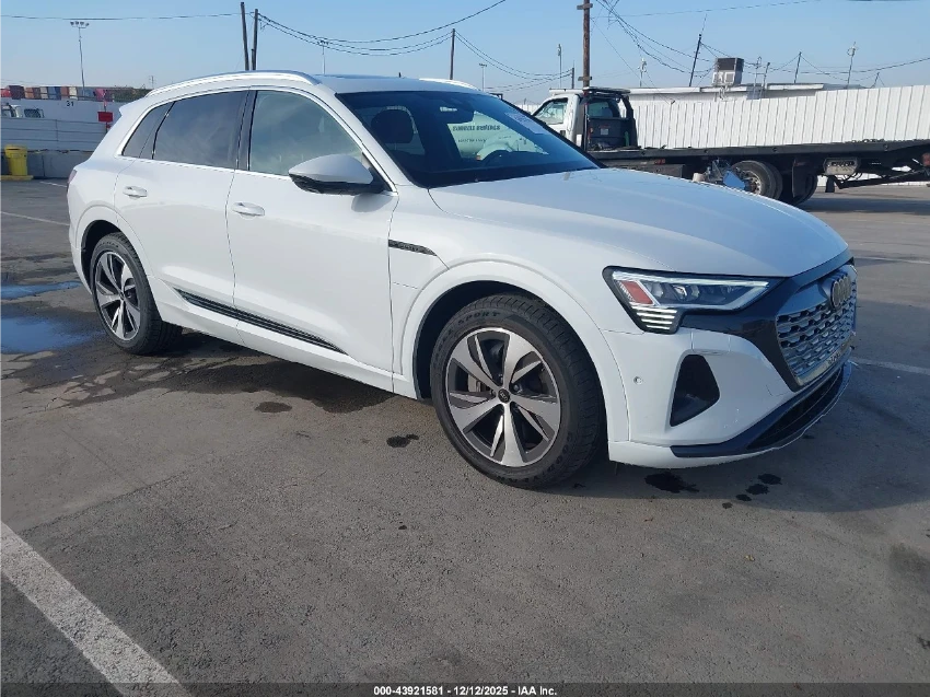 Audi Q8 E-TRON* QUATTRO* �������� ��������* BUY NOW | Mobile.bg � ����������� 1