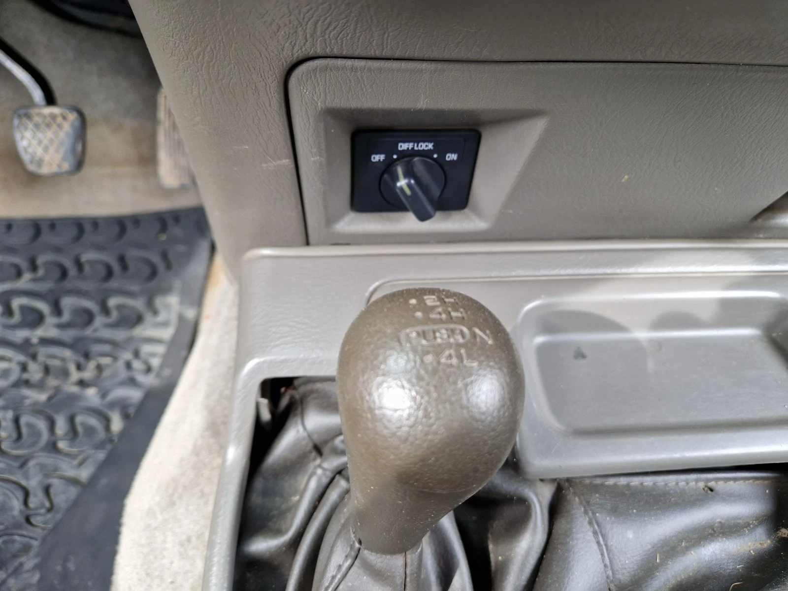 Nissan Patrol 2.8�����, 129�.� | Mobile.bg � ����������� 9